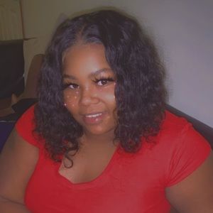 Meet your Posher, Chariona